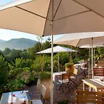 Ostapé Hotel