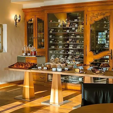 Ostape Hotel